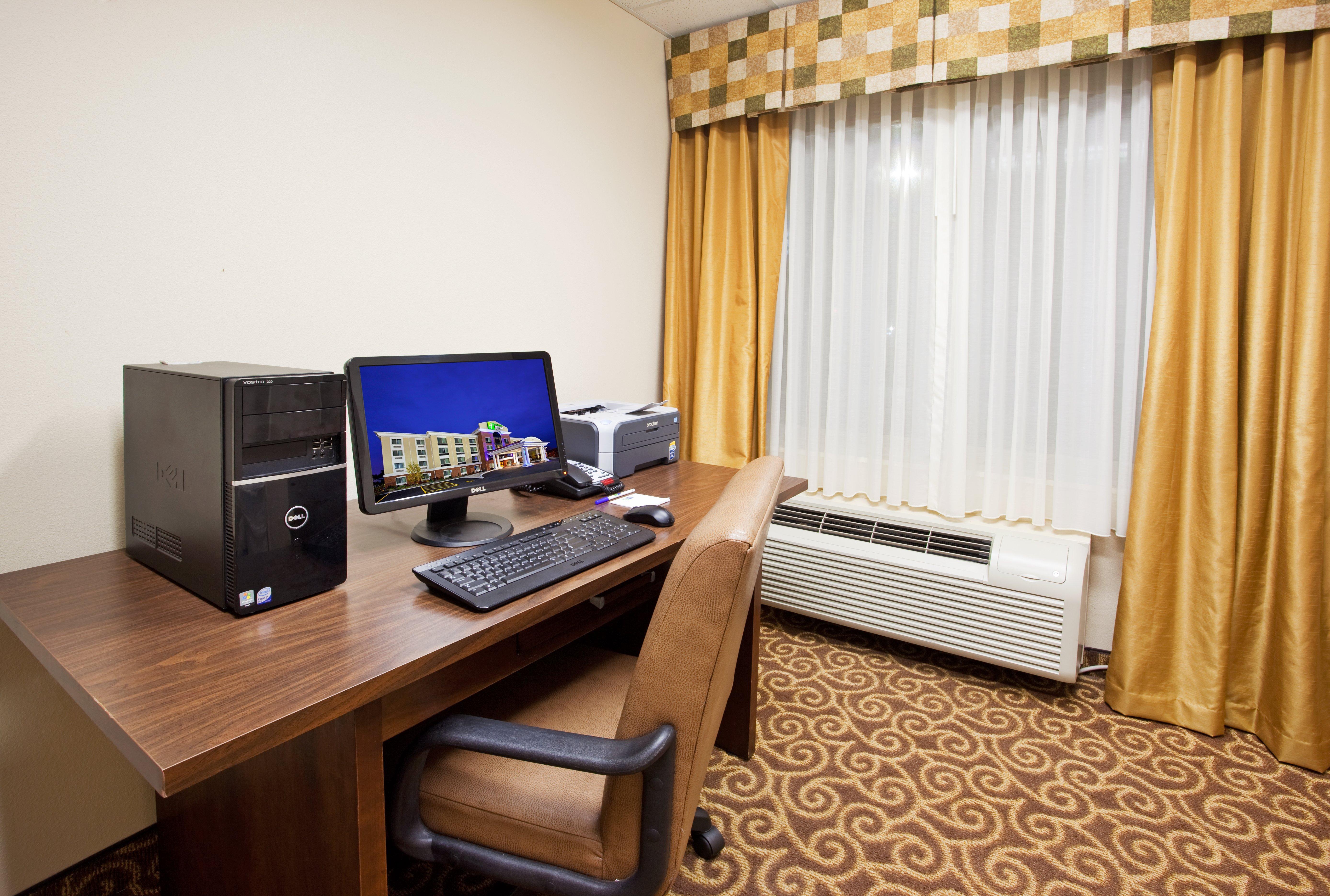 Holiday Inn Express & Suites Niagara Falls By Ihg Exterior photo