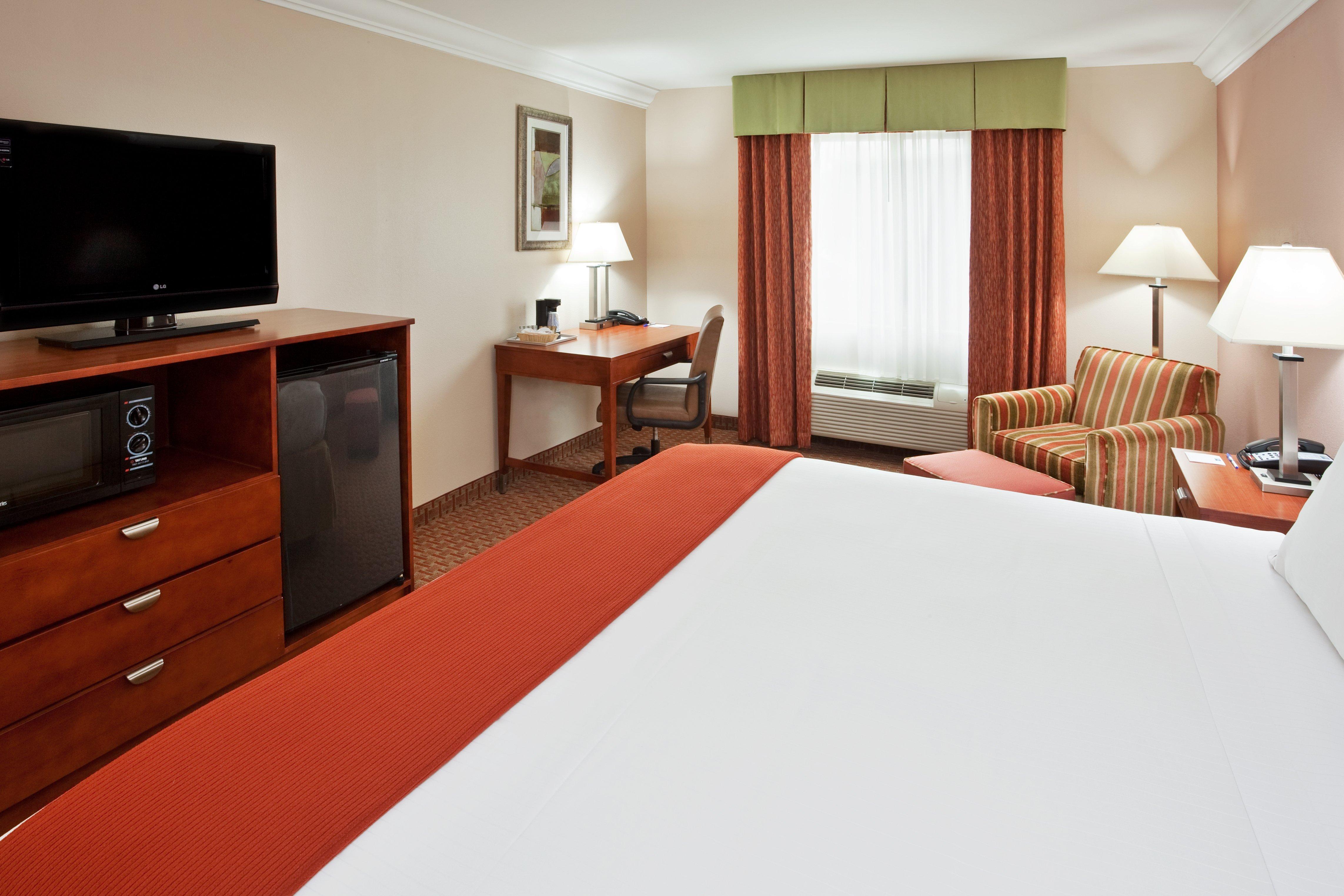 Holiday Inn Express & Suites Niagara Falls By Ihg Exterior photo